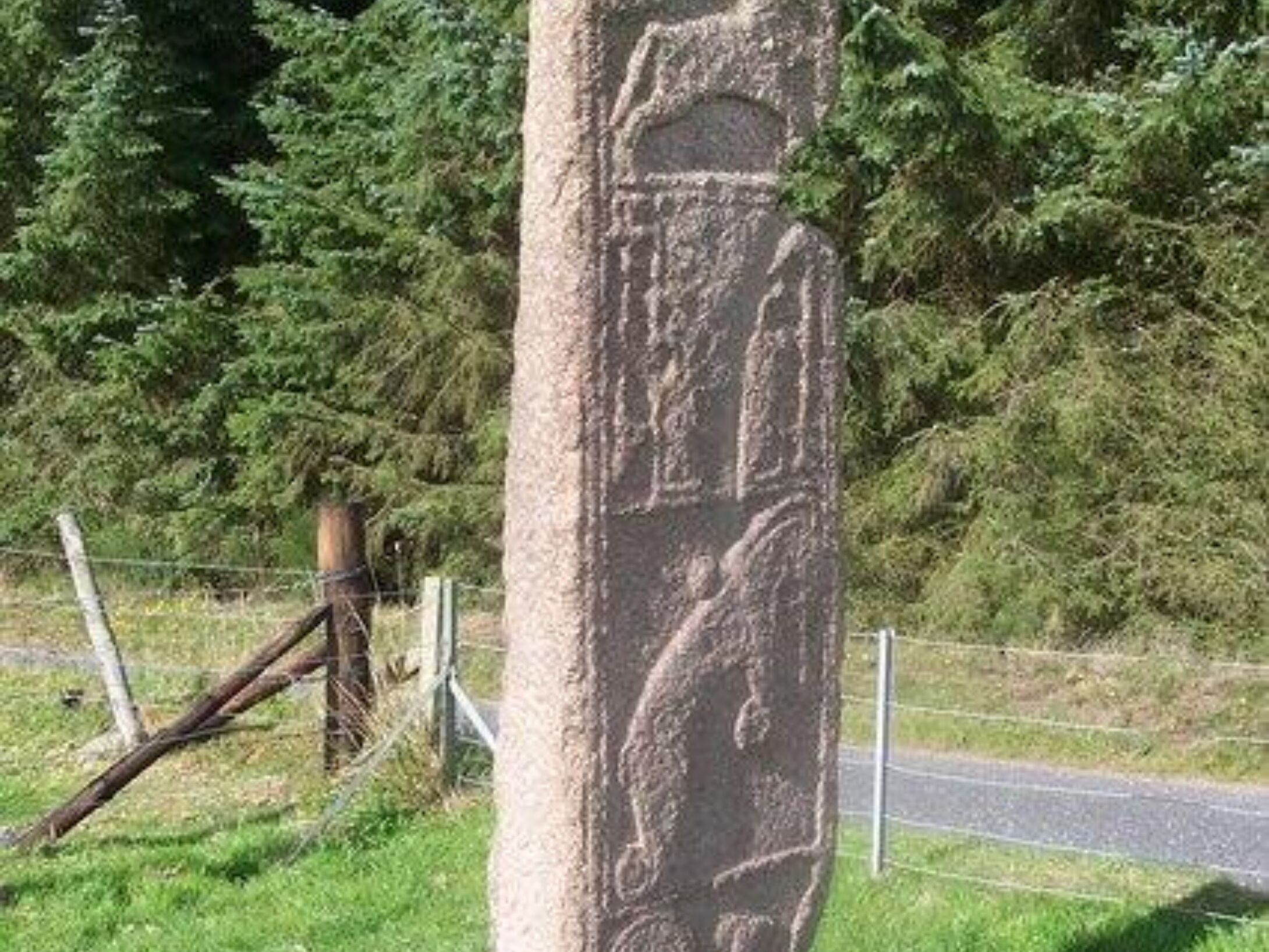 Maidenstone f79ada9a81977c2102e4b555df5bc44c 1024x0
